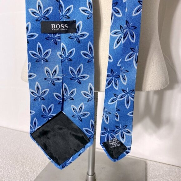 Vintage Boss Hugo Boss Blue Floral Print 100% Silk Tie - Picture 4 of 9